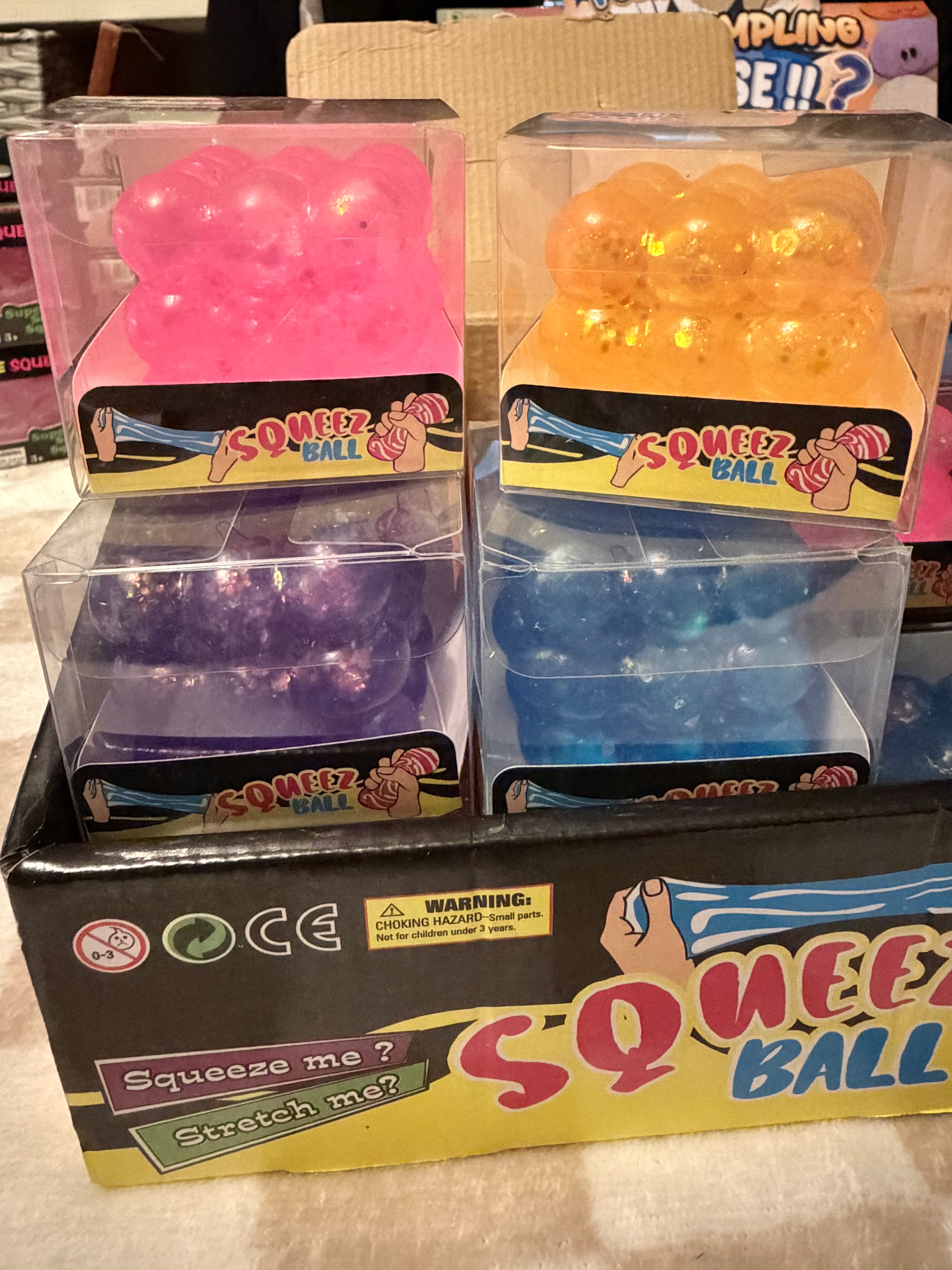 Bubble Cube Squishy (10/10)