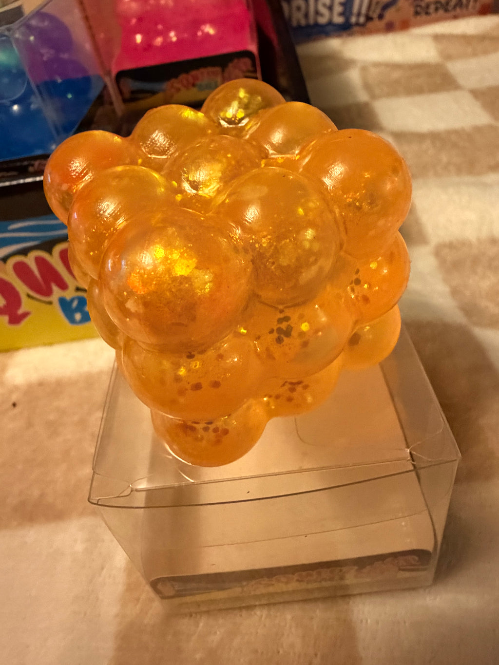Bubble Cube Squishy (10/10)